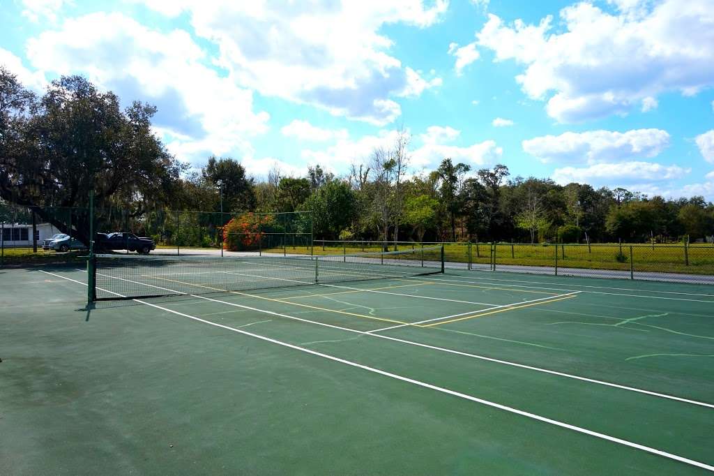 Winter Haven Oaks Retirement Community | 105 Oak Tree Blvd, Winter Haven, FL 33880, USA | Phone: (866) 940-7545