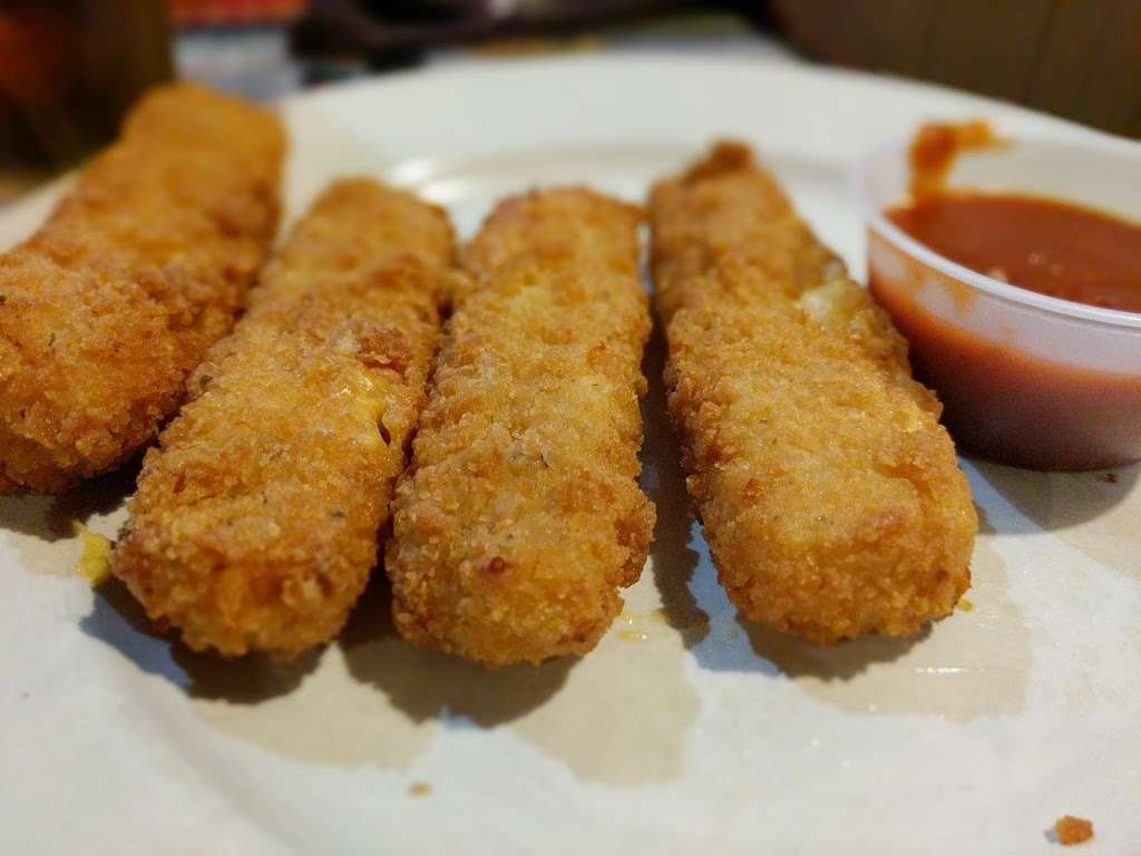 Tavern On The Lake | 101 N Main St, Hightstown, NJ 08520, USA | Phone: (609) 426-9345