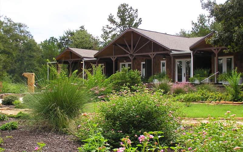 Deer Lake Lodge Health Resort & Spa | 10500 Deer Lake Lodge Rd, Montgomery, TX 77316, USA | Phone: (936) 647-1383
