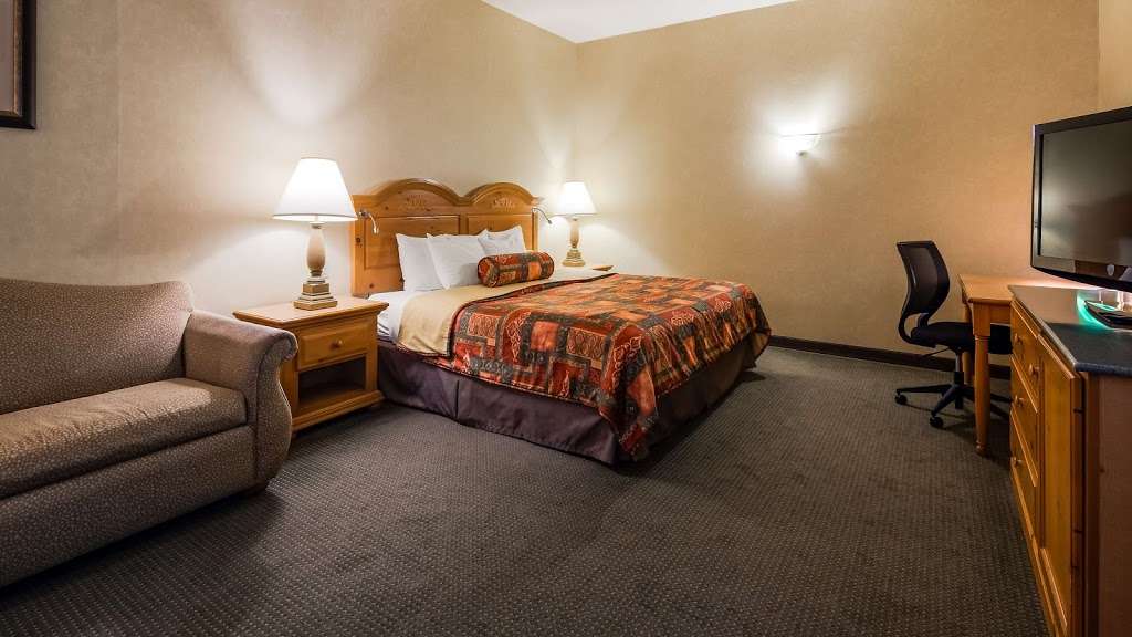 Best Western Plus Revere Inn & Suites | 3063 Lincoln Hwy E, US-30, Paradise, PA 17562, USA | Phone: (717) 687-7683