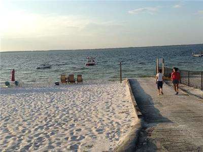 Eaton Beach Vacation Rental Agency | 15800 SE 134th Ave, Weirsdale, FL 32195, USA | Phone: (321) 578-9221