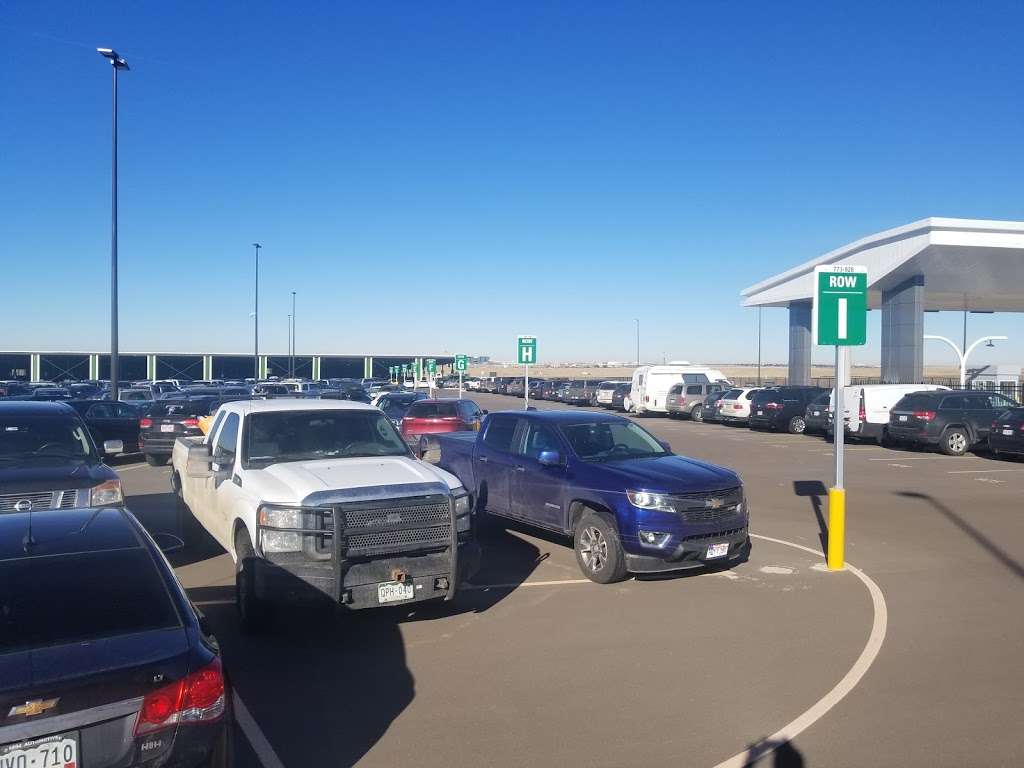 Fine Airport Parking | 5950 N Jackson Gap Way, Aurora, CO 80019, USA | Phone: (303) 340-3463