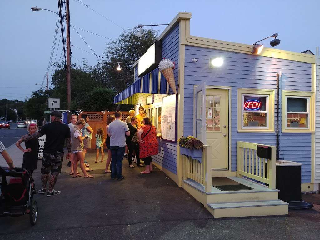 Zips Ice Cream | 294 Elliott St, Beverly, MA 01915 | Phone: (978) 969-2275