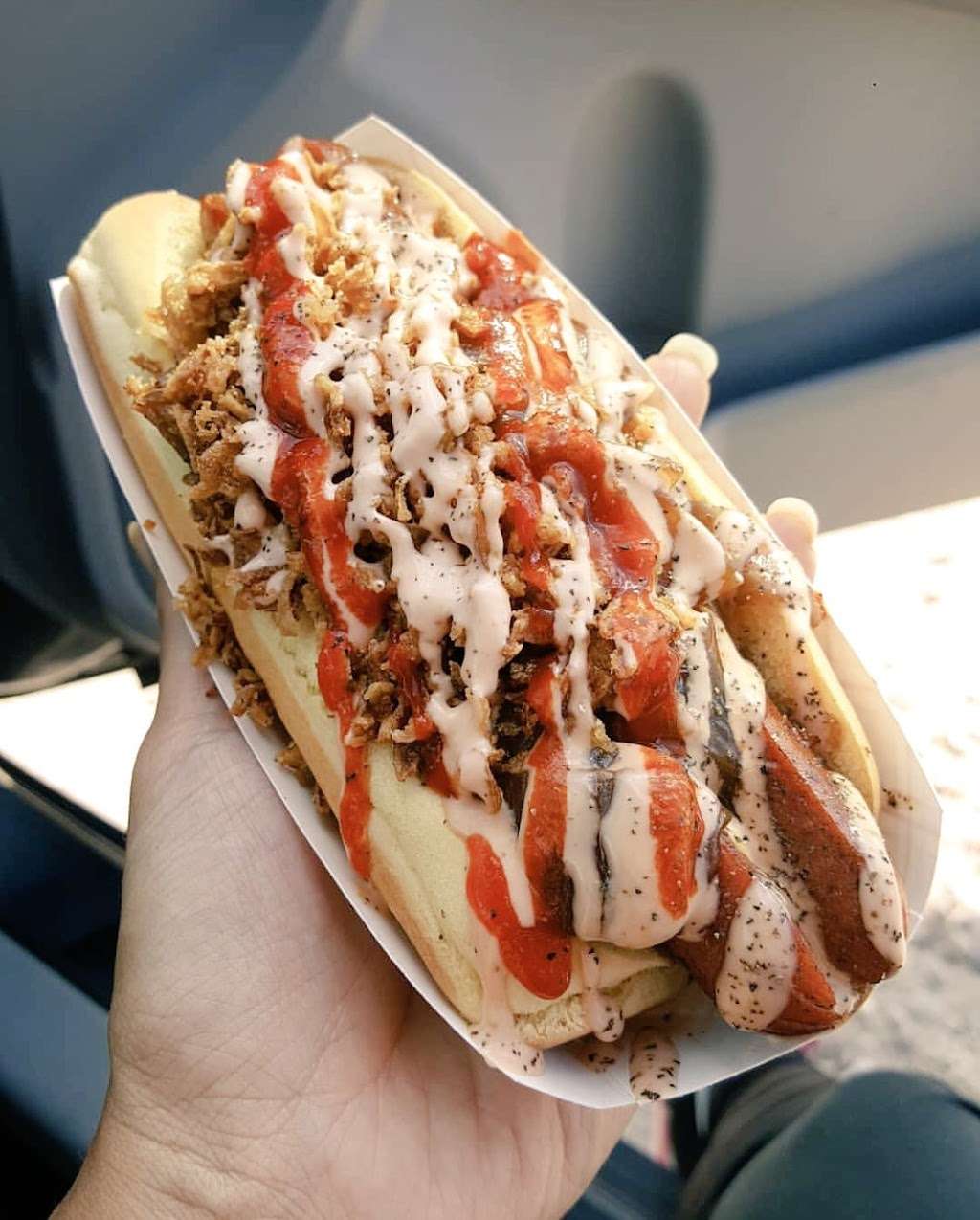 Yoyo’s Hot Dogs | 15910 Old Richmond Rd, Sugar Land, TX 77498, USA | Phone: (863) 521-1757