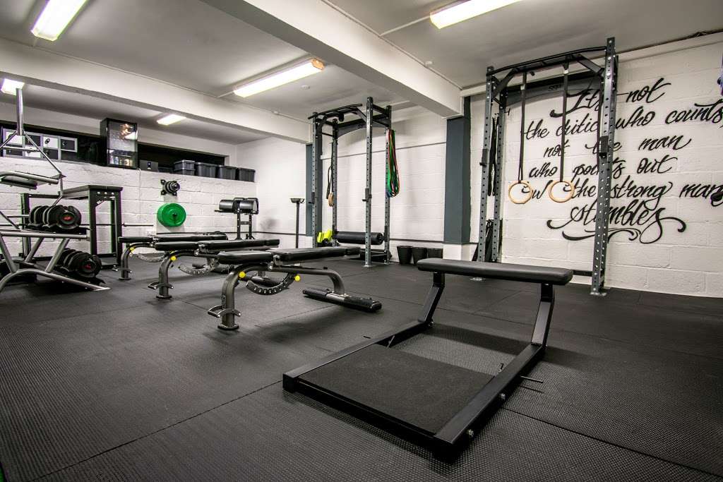 Surrey Strength & Performance | Basement Of, 22-28 Godstone Rd, Caterham CR3 6RA, UK | Phone: 07753 333329