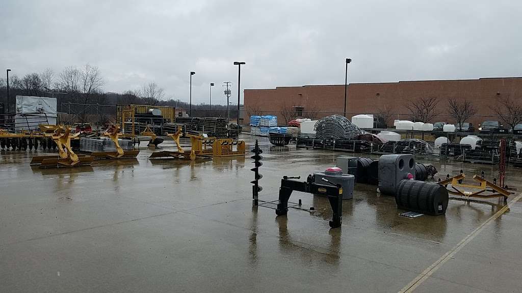 Tractor Supply Co. in 4203 Old Stockyard Rd, Marshall, VA 20115, USA