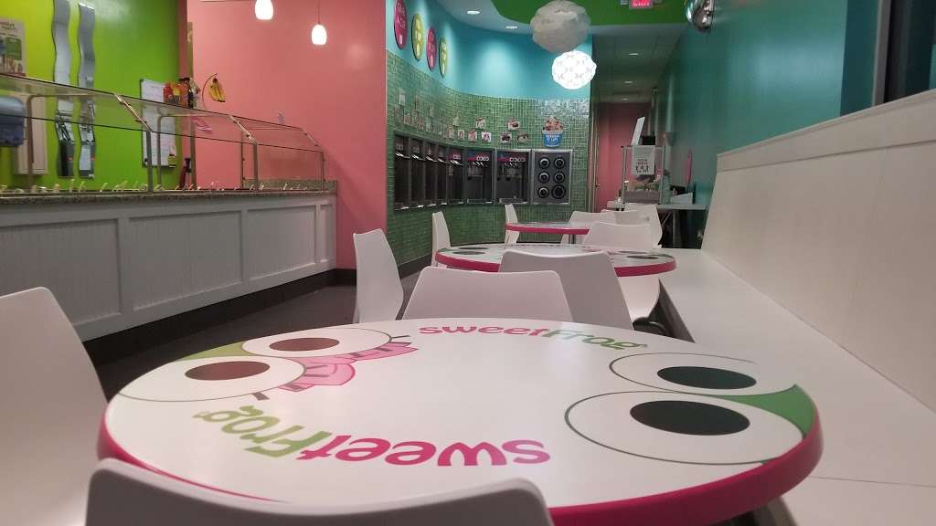 Sweet Frog | 200 Abruzzi Dr A, Chester, MD 21619, USA | Phone: (443) 249-3155