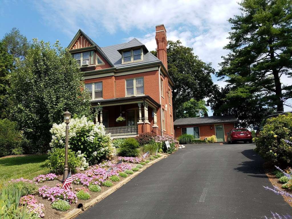 B F Hiestand House B&B | 722 E Market St, Marietta, PA 17547, USA | Phone: (717) 426-8415