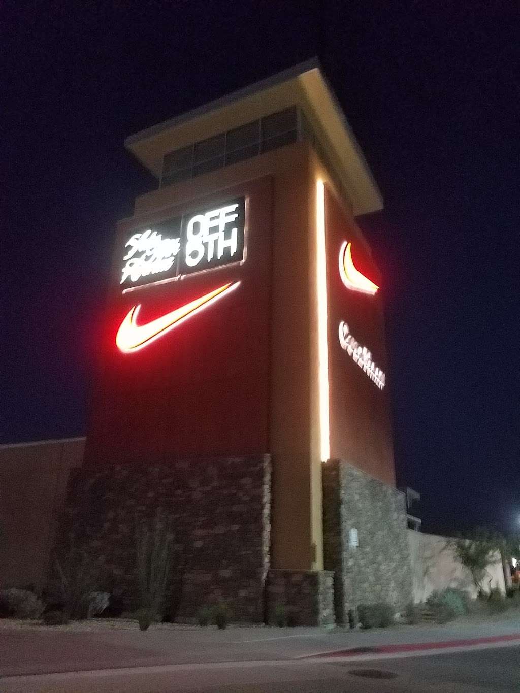 Nike Factory Store | 4976 Premium Outlets Way Suite 800, Chandler, AZ 85226, USA | Phone: (480) 639-1780