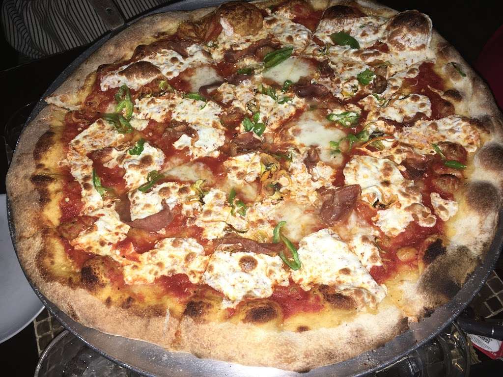 Giuseppinas Brick Oven Pizza | 691 6th Ave, Brooklyn, NY 11215, USA | Phone: (718) 499-5052