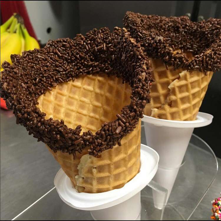 Scoops N More | 672 Lowell St #2, Peabody, MA 01960, USA | Phone: (978) 535-9916