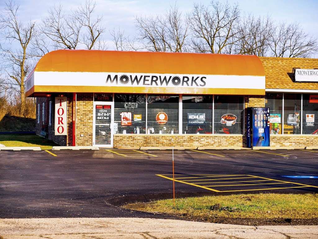 Mowerworks | 22166 N Hillview Dr, Lake Barrington, IL 60010, USA | Phone: (847) 842-8035