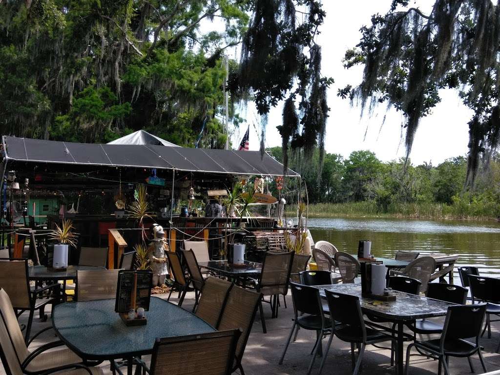 Palm Gardens Restaurant and Marina | 1661 Palm Garden St, Tavares, FL 32778 | Phone: (352) 343-2024