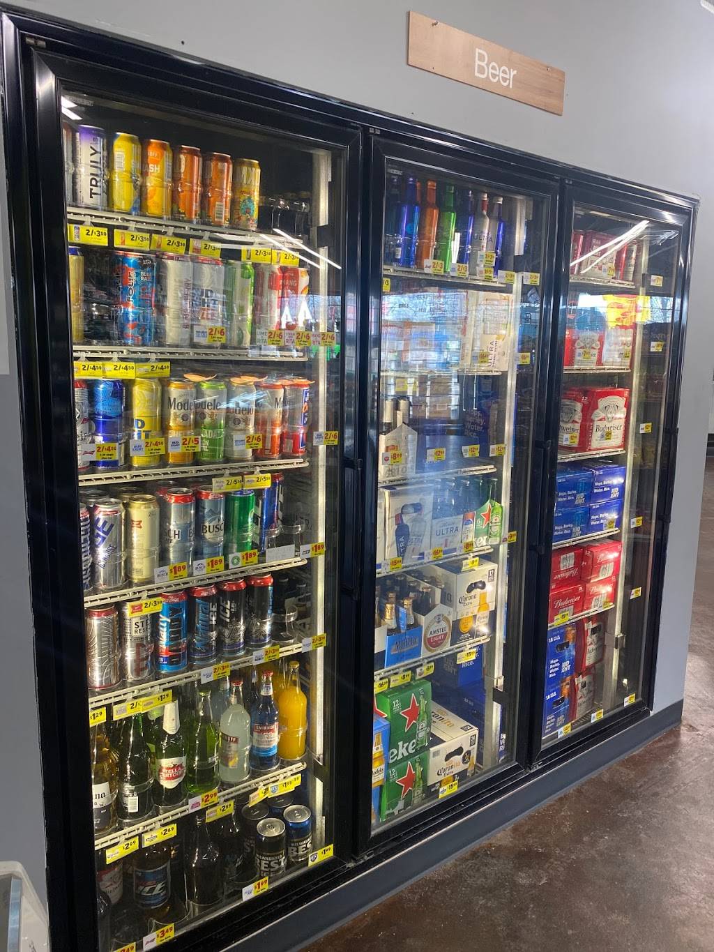 Convenience Store | 2323 Rockford Ln, Louisville, KY 40216 | Phone: (502) 708-1055