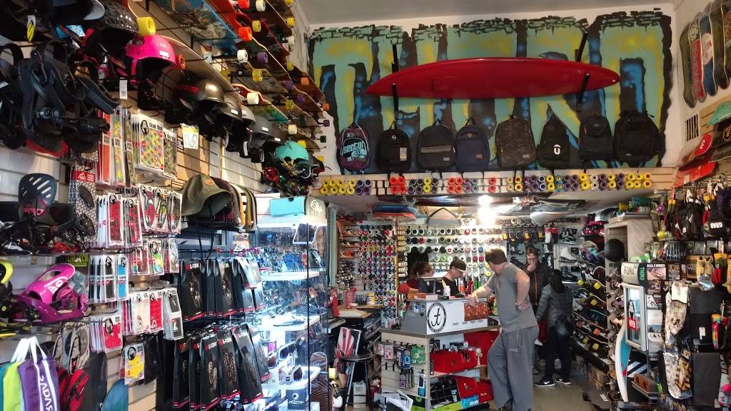 Thuro Skate Shop | 362 Boylston St, Brookline, MA 02445, USA | Phone: (617) 501-6389