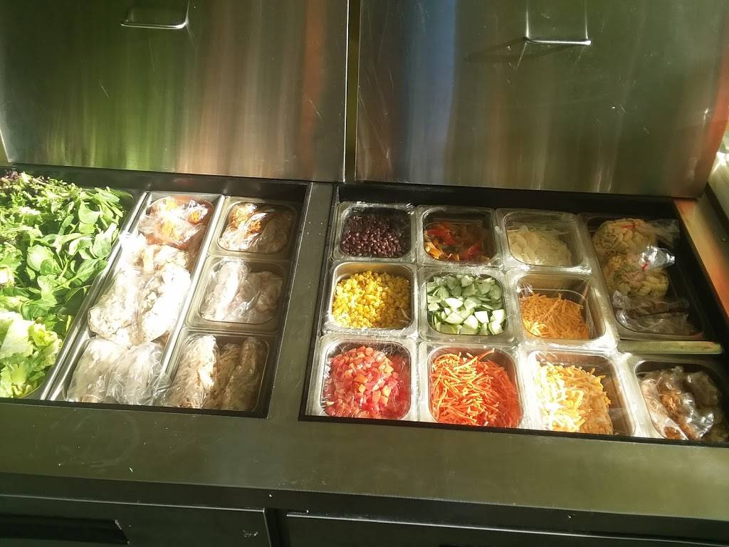 D & K Gourmet Salads Catering and More | 15025 S Woodlawn Ave, Dolton, IL 60419, USA | Phone: (708) 487-9550