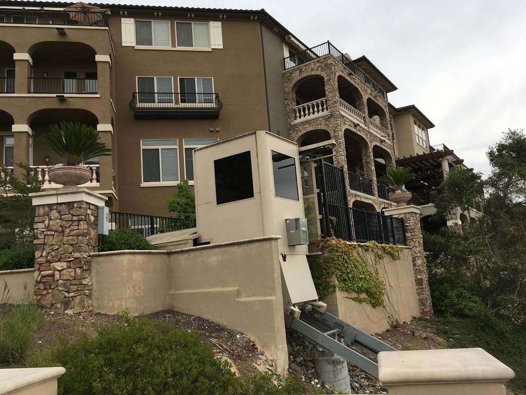 Oakmont of Varenna | 1401 Fountaingrove Pkwy, Santa Rosa, CA 95403, USA | Phone: (707) 408-0434