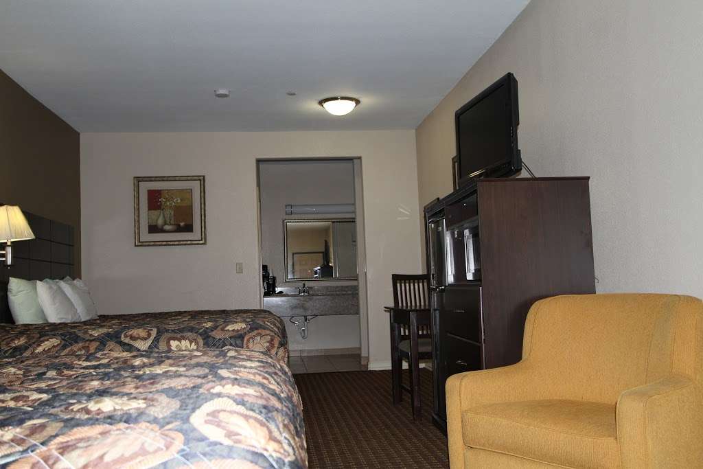 Budget Host Inn & Suites - IAH Airport Houston, TX | 17258 US-59, Humble, TX 77396, USA | Phone: (832) 644-9788