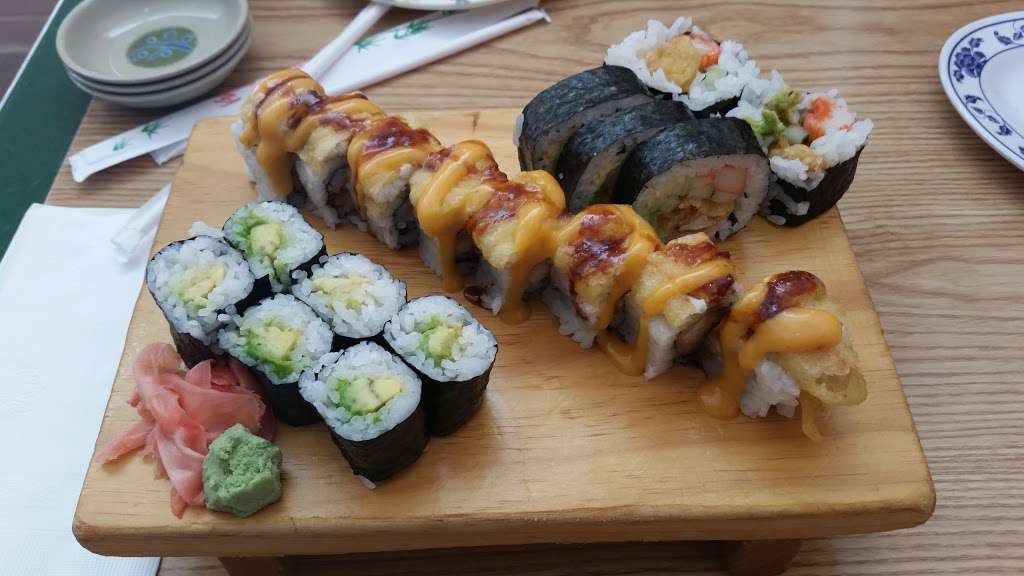 Mr Les Sushi | 5024 NE Parvin Rd, Kansas City, MO 64117, USA | Phone: (816) 454-5112