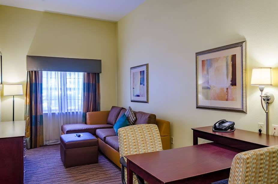 Ecco Suites | 4360 Lakeland Park Dr, Lakeland, FL 33809, USA | Phone: (863) 904-2050