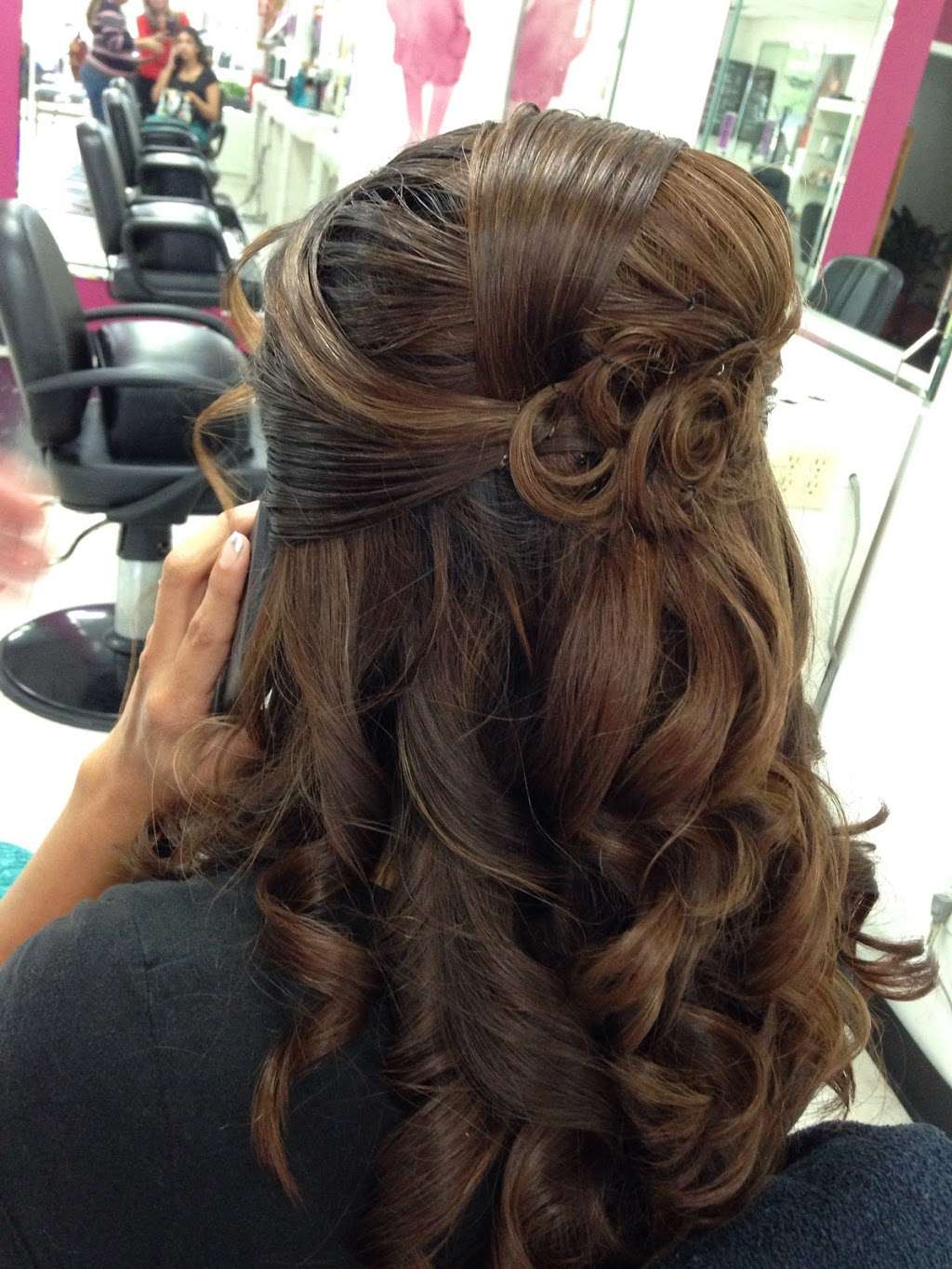 Ale’s Hair Salon | 13802 Fleur De Lis Blvd # E, Cypress, TX 77429, USA | Phone: (832) 706-3508