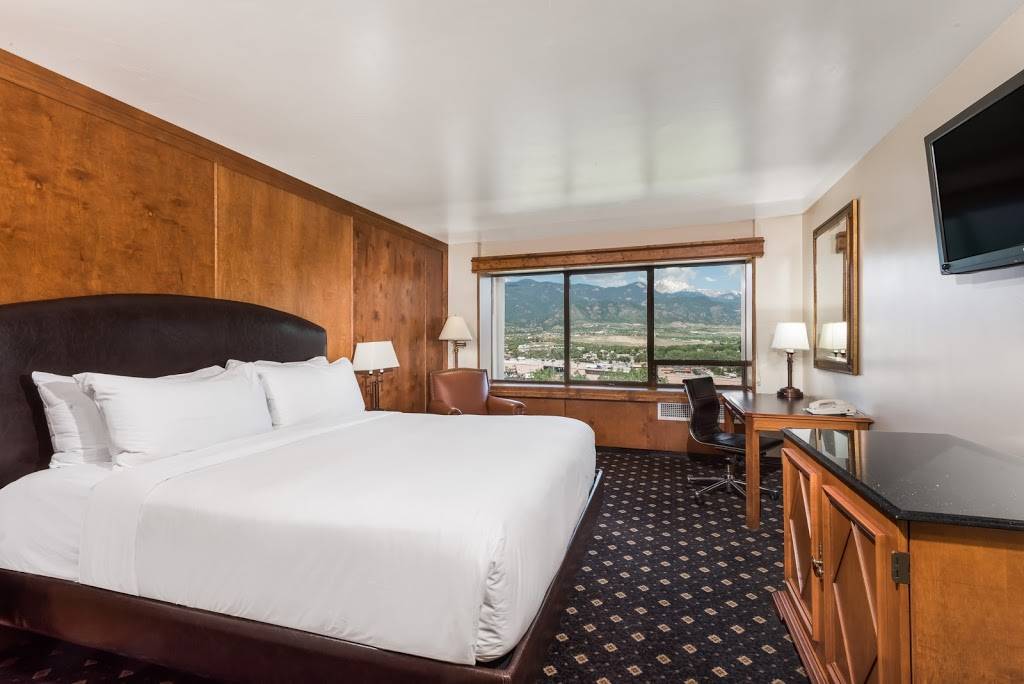 The Antlers, A Wyndham Hotel | 4 S Cascade Ave, Colorado Springs, CO 80903, USA | Phone: (719) 955-5600