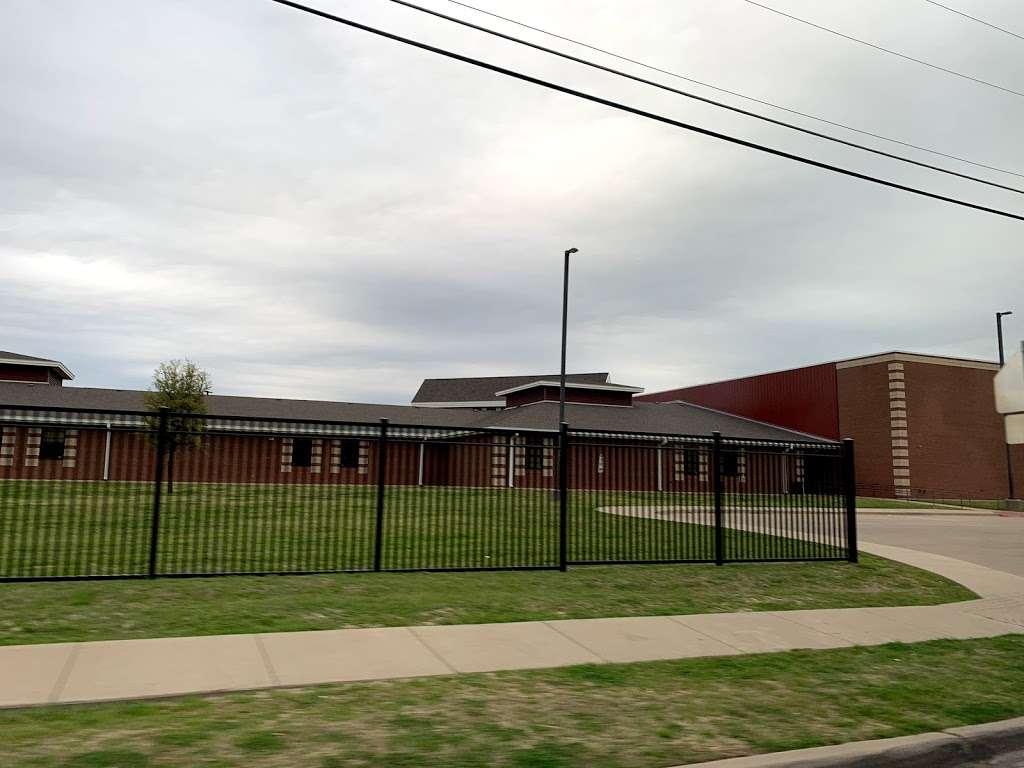 Colin Powell Elementary School | 5009 S Carrier Pkwy, Grand Prairie, TX 75052, USA | Phone: (972) 642-3961