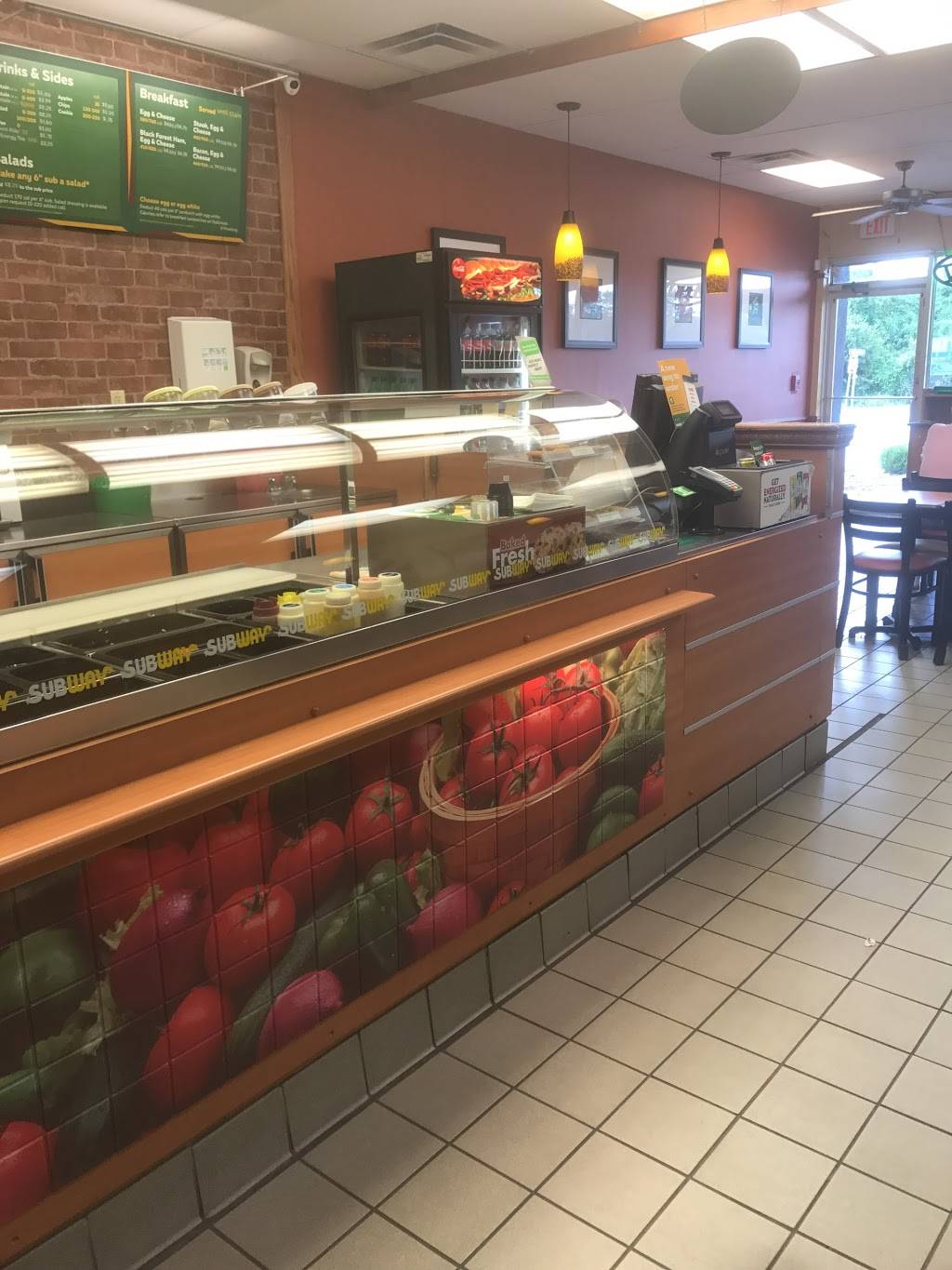 Subway | 411 W Spring St, New Albany, IN 47150, USA | Phone: (812) 945-9330