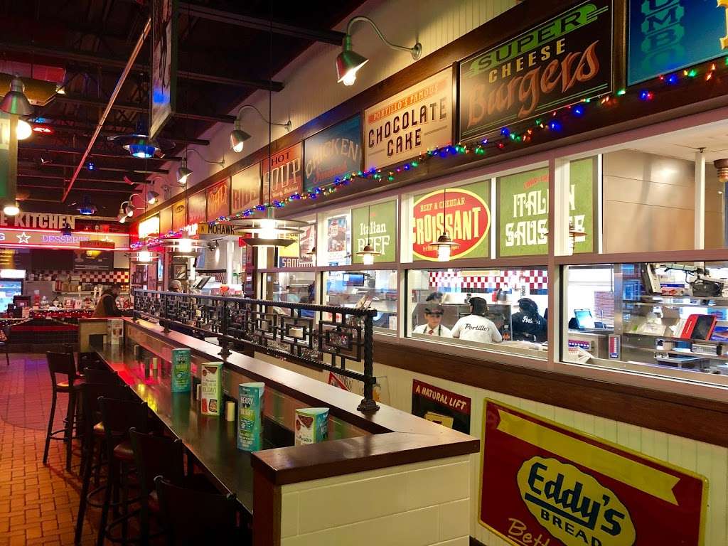 Portillos Hot Dogs | 7308 W Lawrence Ave, Harwood Heights, IL 60706, USA | Phone: (872) 484-1919