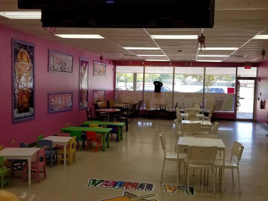 La Michoacana | 150 S Kennedy Dr #14, Carpentersville, IL 60110, USA | Phone: (847) 844-0627