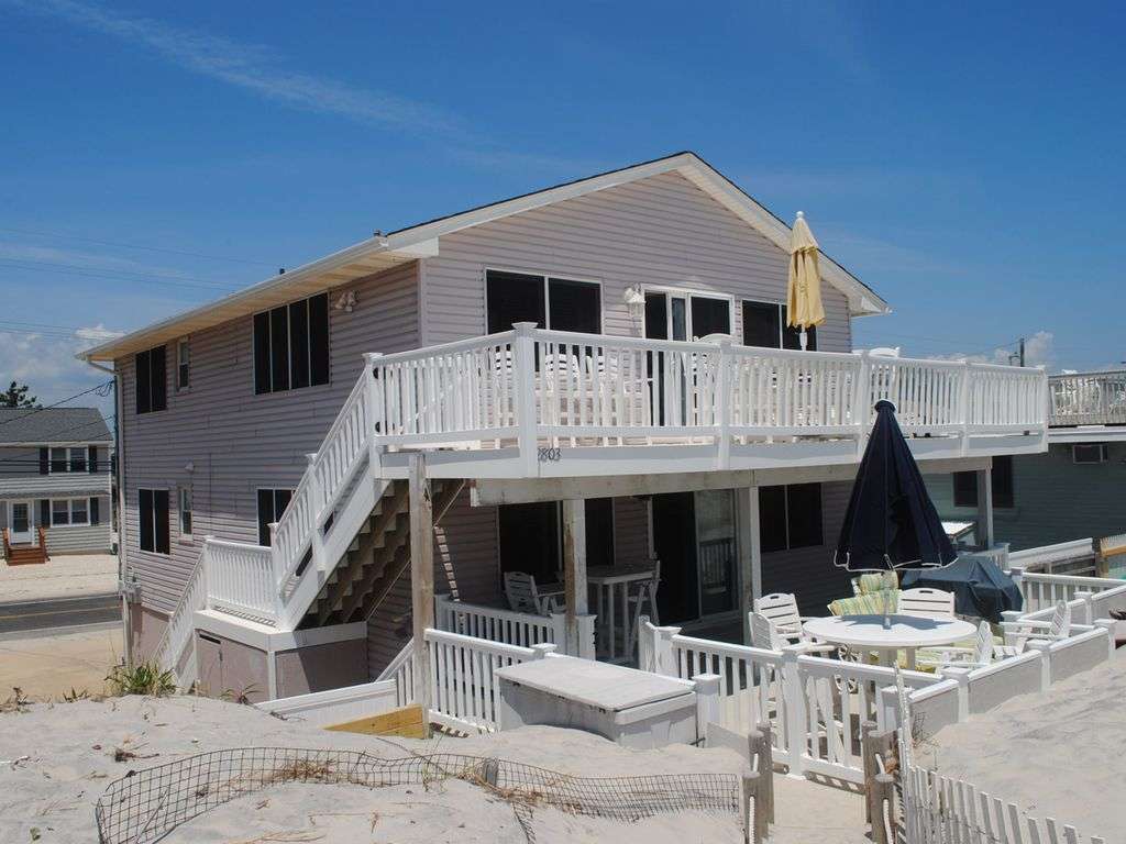 Classy 3or6 Bedroom Oceanfront - Vacation House Rental | 2803 S Long Beach Blvd, Long Beach Township, NJ 08008, USA | Phone: (201) 788-1176