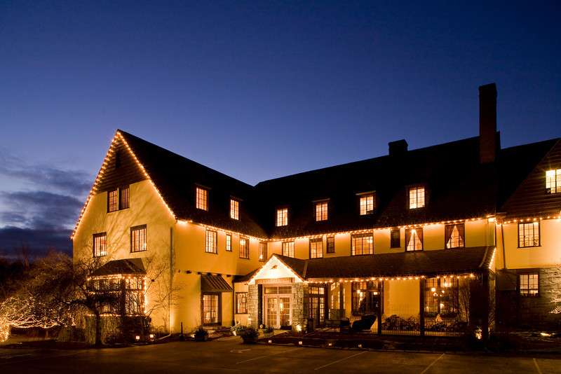 The Settlers Inn | 4 Main Ave, Hawley, PA 18428, USA | Phone: (570) 226-2993