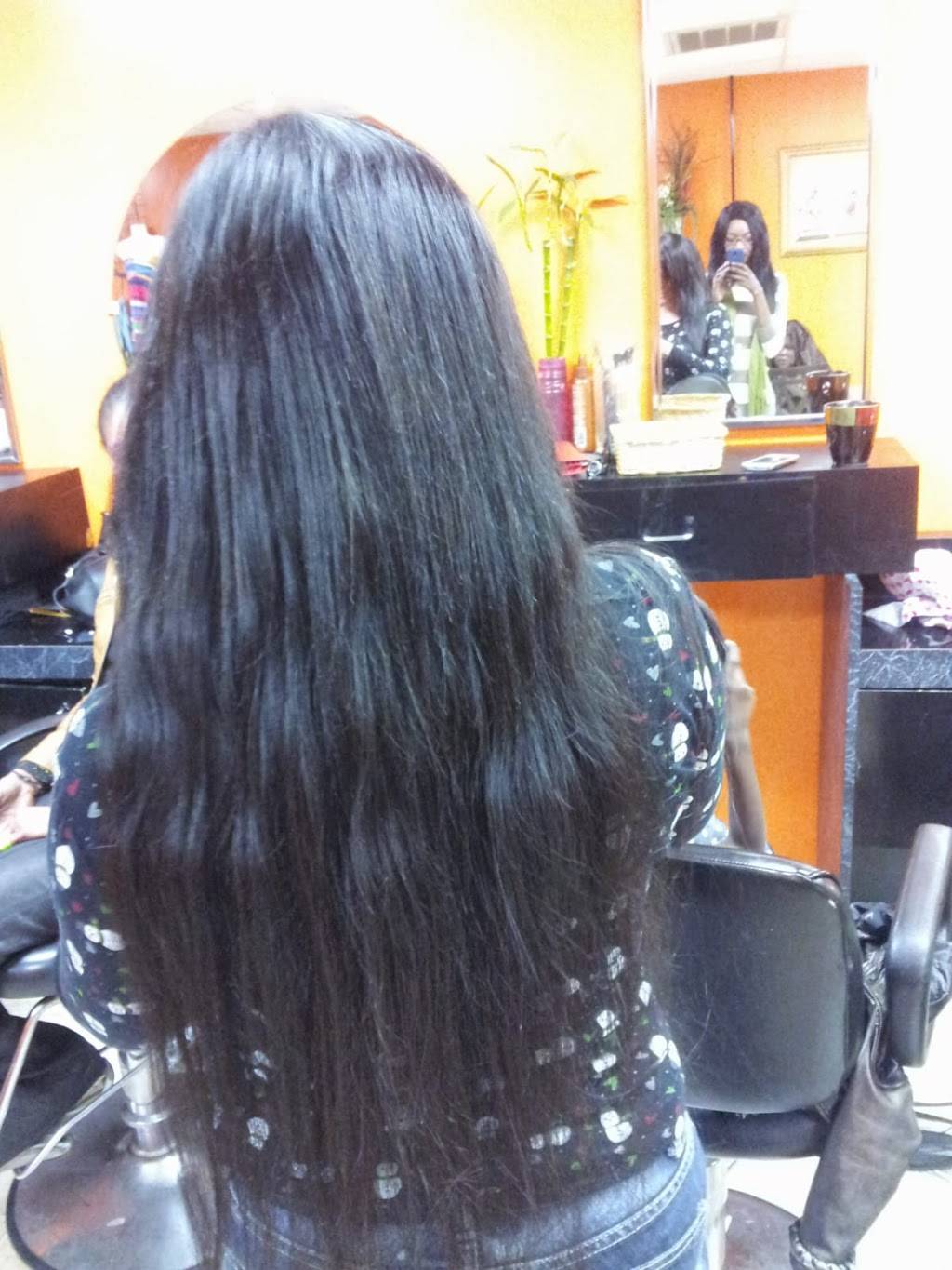 Toutane African hair braiding 5800 south Collins street | 5800 S Collins St, Arlington, TX 76018, USA | Phone: (817) 801-9705