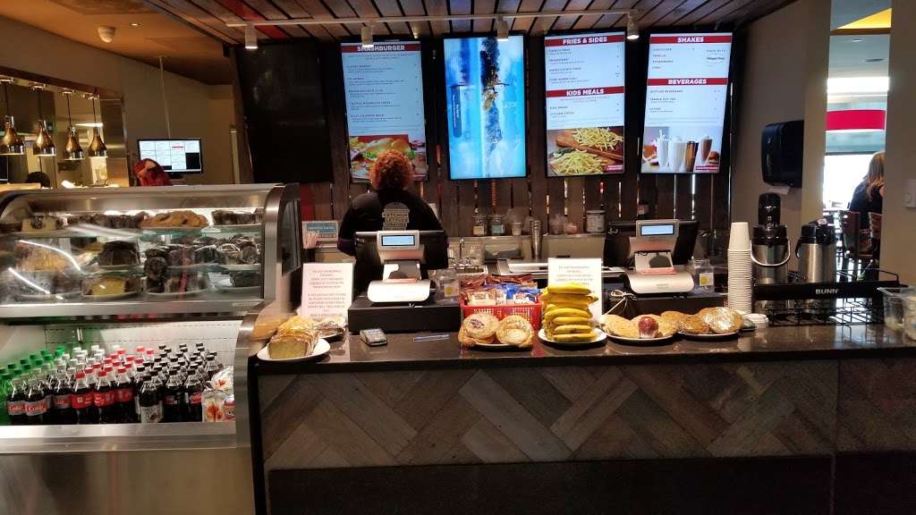 Smashburger | DIA, Concourse C, 8500 Peña Blvd, Denver, CO 80249, USA | Phone: (303) 633-1500