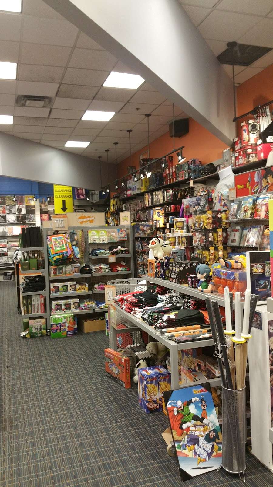 FYE | 102 Paramus Park, Paramus, NJ 07652, USA | Phone: (201) 262-8554