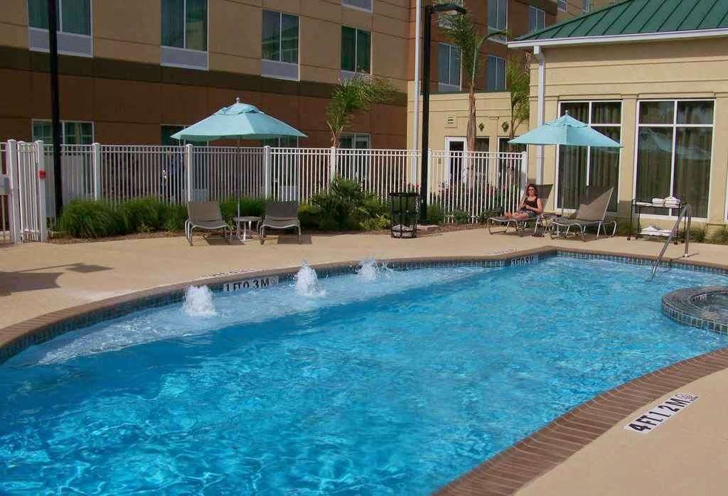 Hilton Garden Inn Houston-Pearland | 12101 Shadow Creek Pkwy, Pearland, TX 77584, USA | Phone: (713) 340-0110