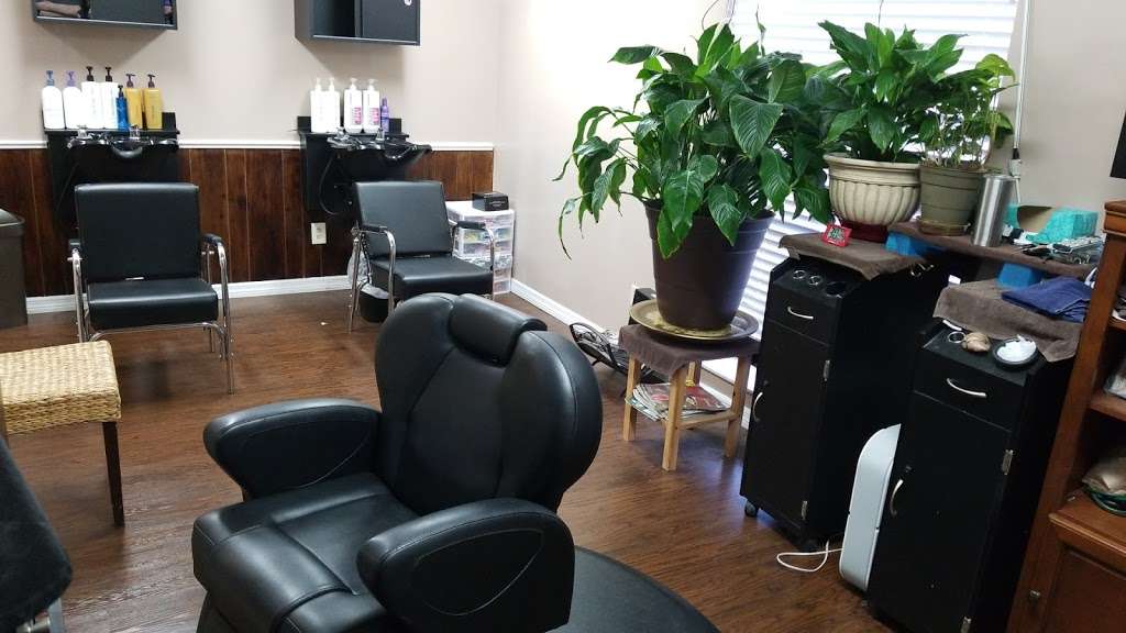 Friends Salon & Spa | 1617 E Vine St, Kissimmee, FL 34744 | Phone: (407) 847-8855