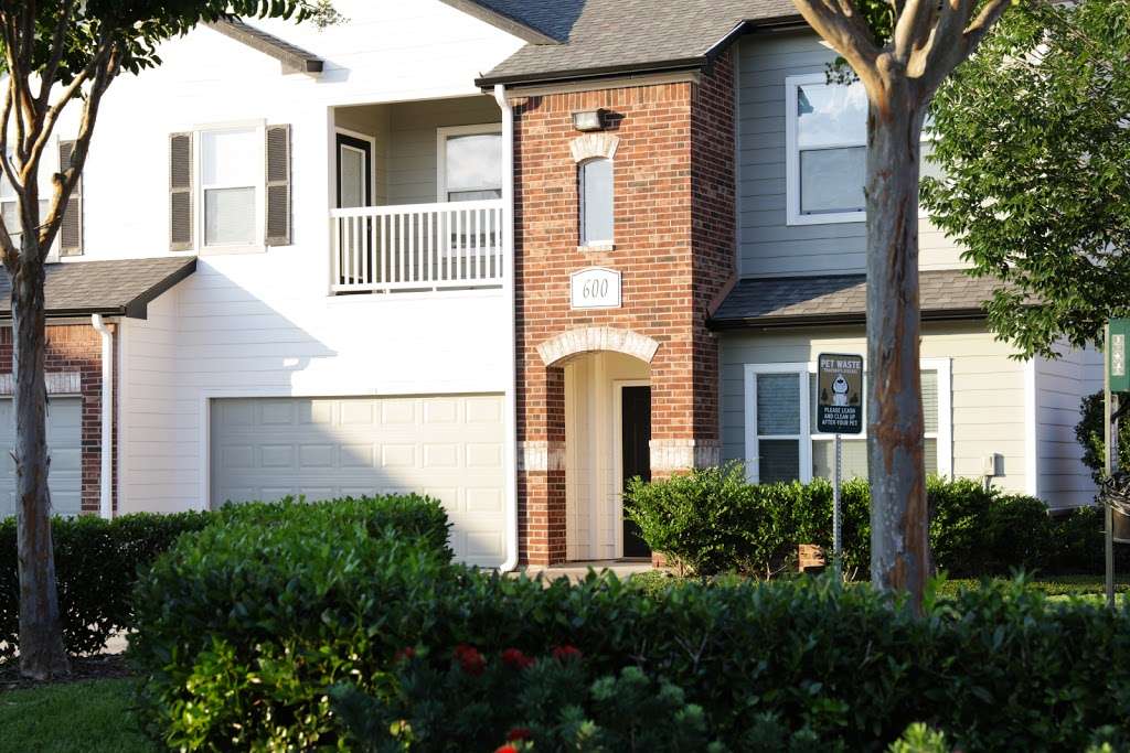 Villas at Cypresswood Apartments | 9844 Cypresswood Dr, Houston, TX 77070 | Phone: (832) 558-2532