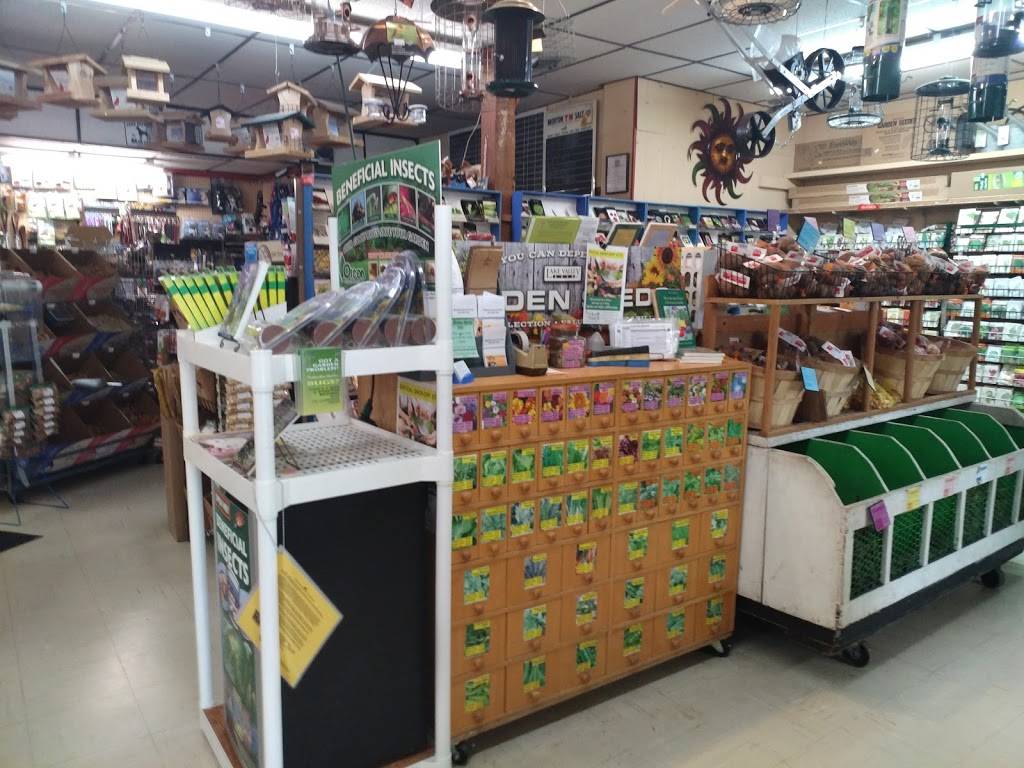 Hillside Feed & Seed Store | 1805 S Hillside St, Wichita, KS 67211, USA | Phone: (316) 685-7361