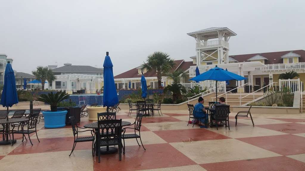 the Pointe, restaurant & bar | 4161 Pointe W Dr, Galveston, TX 77554, USA | Phone: (409) 220-3030