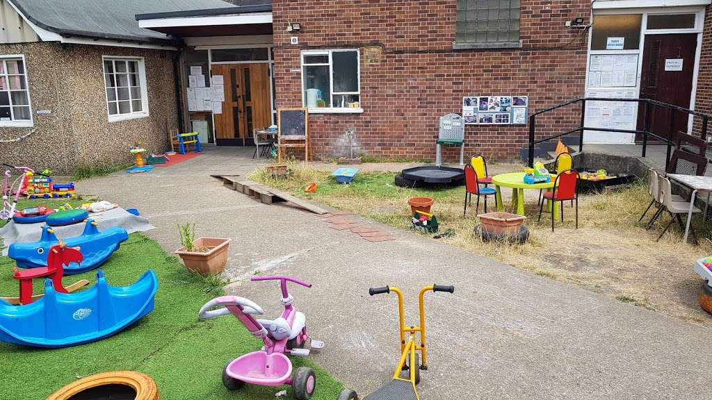 The Little Learners Nursery (Wembley) | United Reformed Church, East Lane, Wembley HA9 7NN, UK | Phone: 020 8904 1001