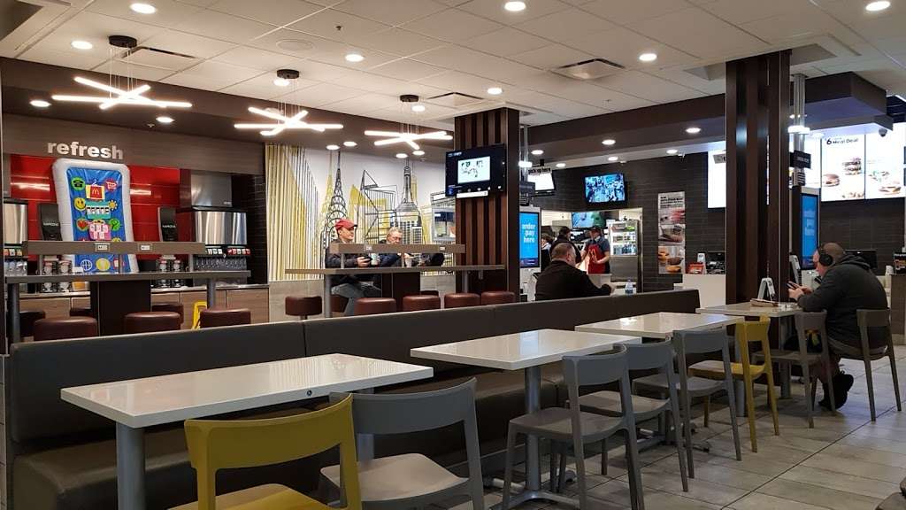 McDonalds | 31 Providence Hwy, Norwood, MA 02062 | Phone: (781) 352-4414