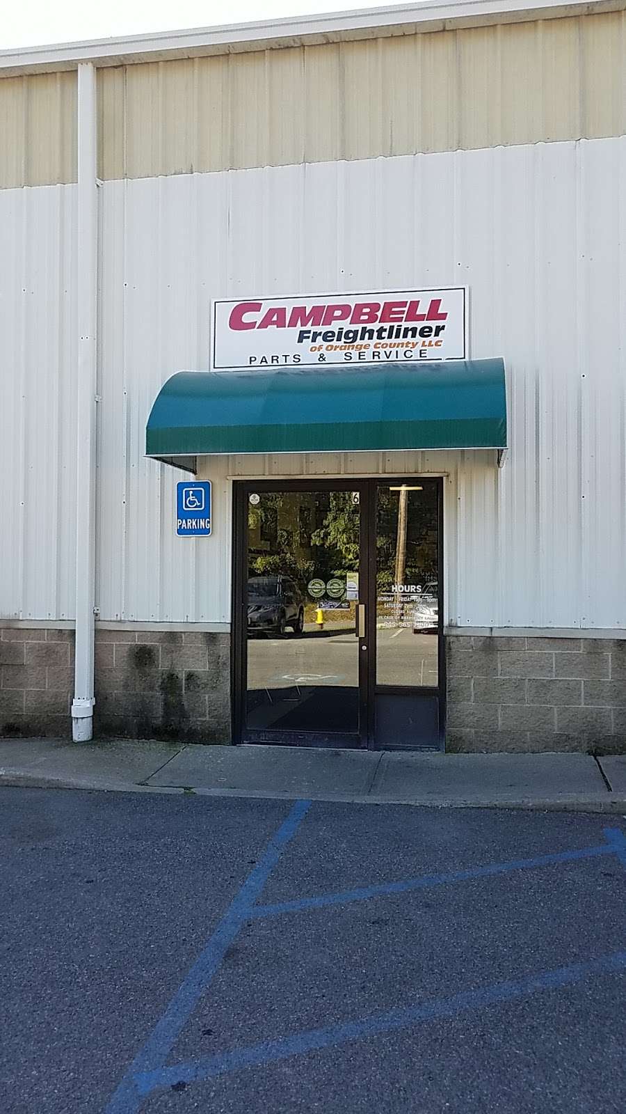 Campbell Freightliner of Orange County LLC | 2040 NY-208 SUITE 2, Montgomery, NY 12549, USA | Phone: (845) 565-7700