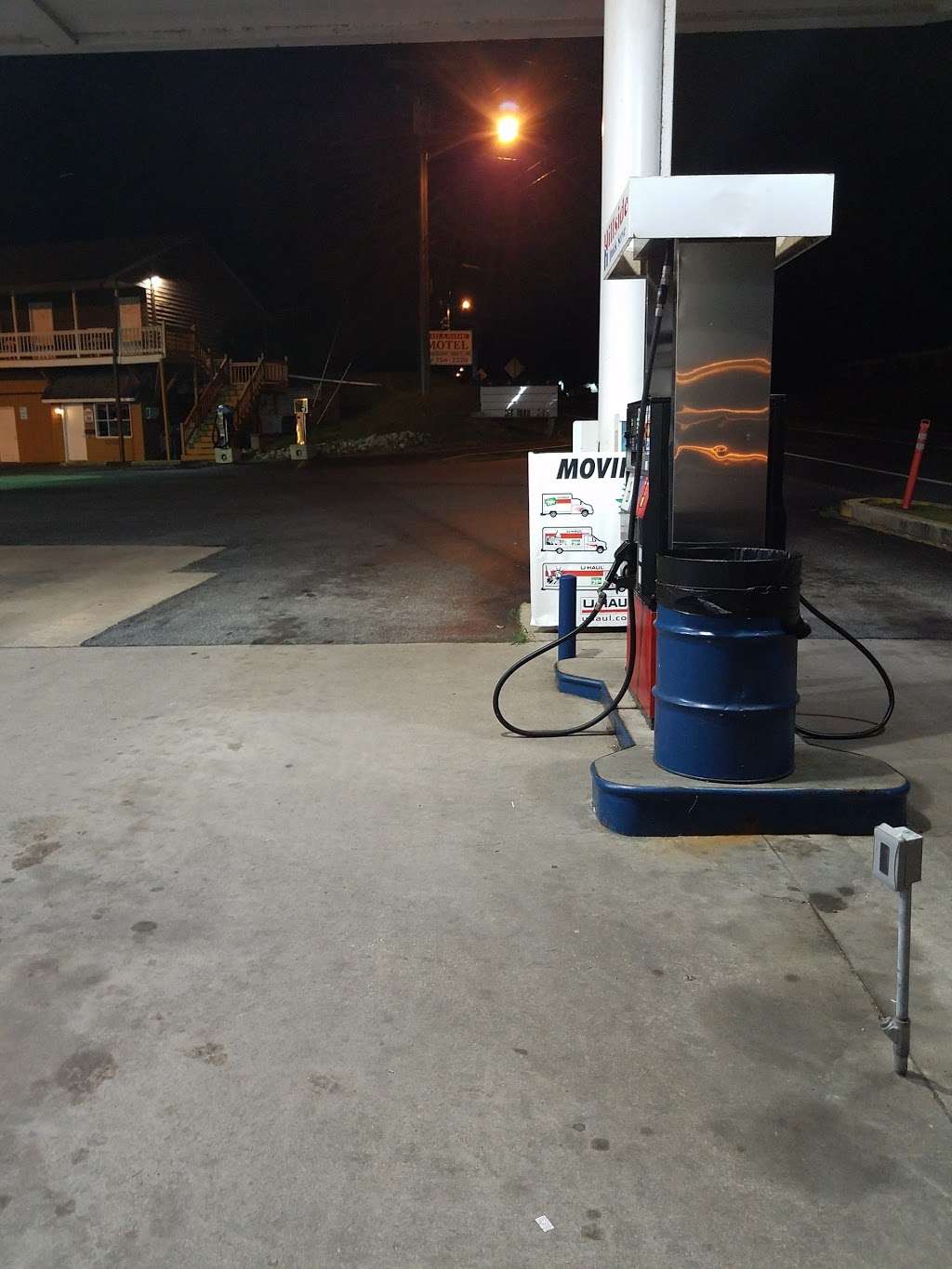 Hillside Quick Serve Gas Station & Motel | 2630 Centreville Rd, Centreville, MD 21617 | Phone: (410) 758-2270