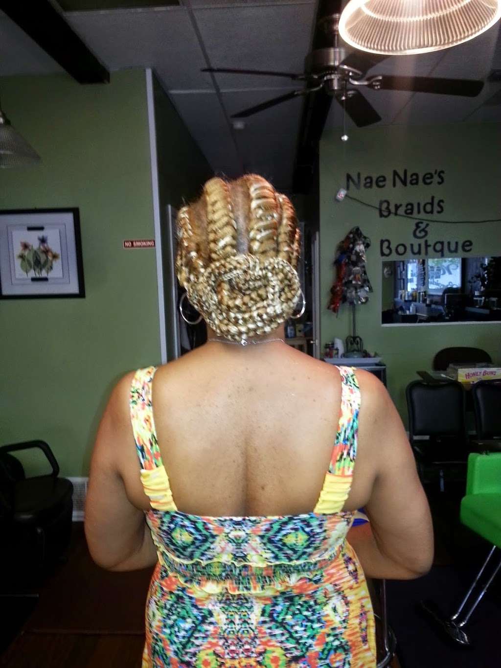 Cheerful African Hair Braiding | 614 North Ave, Waukegan, IL 60085, USA | Phone: (224) 441-0727