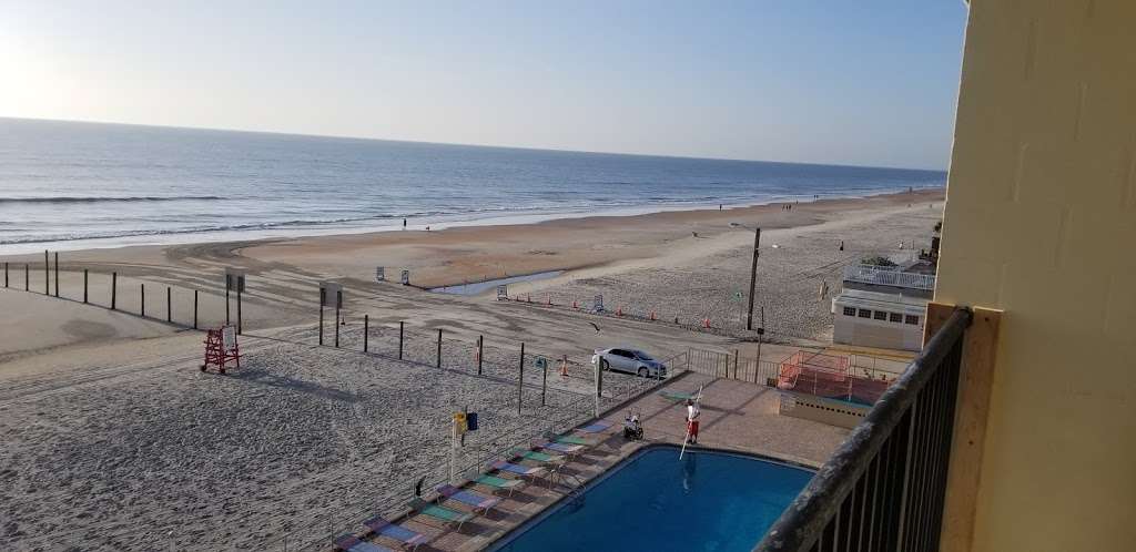 Daytona Beach Condo | 313 S Atlantic Ave #217, Daytona Beach, FL 32118 | Phone: (347) 792-2252