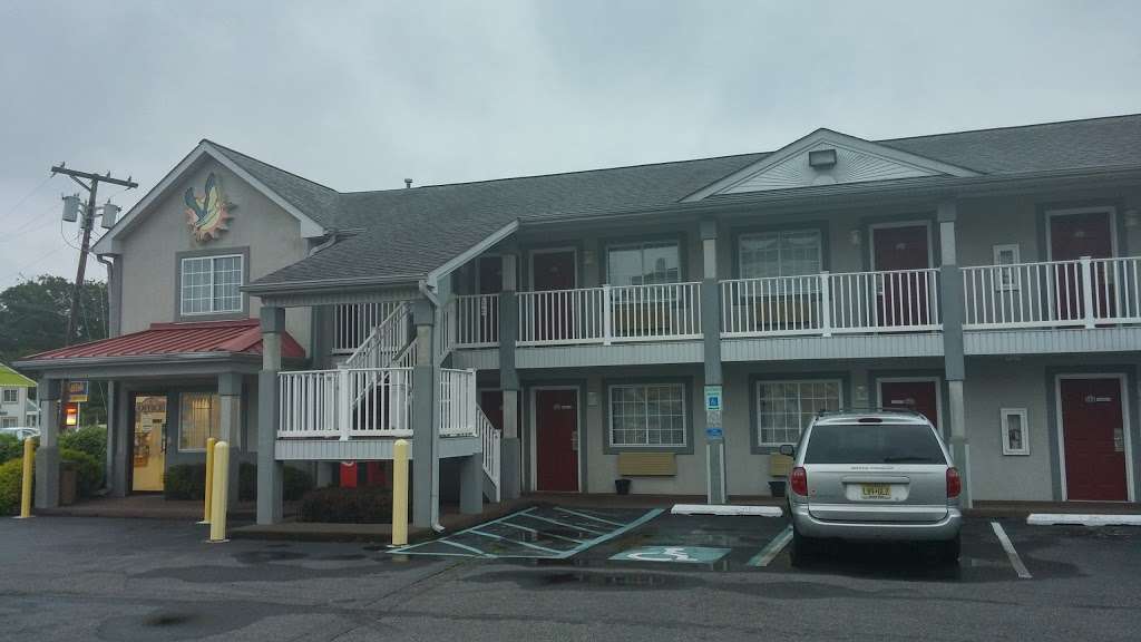 Journeys End Motel | 250 E White Horse Pike, Galloway, NJ 08205, USA | Phone: (609) 748-1900