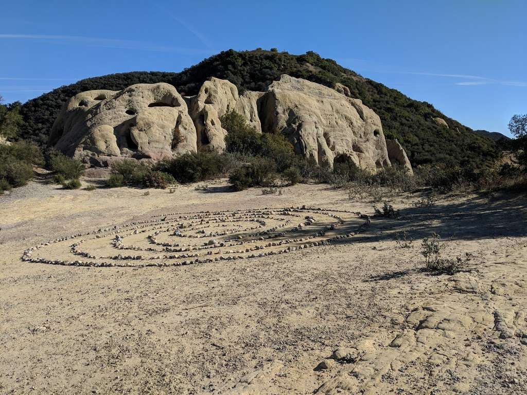 Castro Crest Trailhead | Mesa Peak Motorway, Agoura Hills, CA 91301, USA