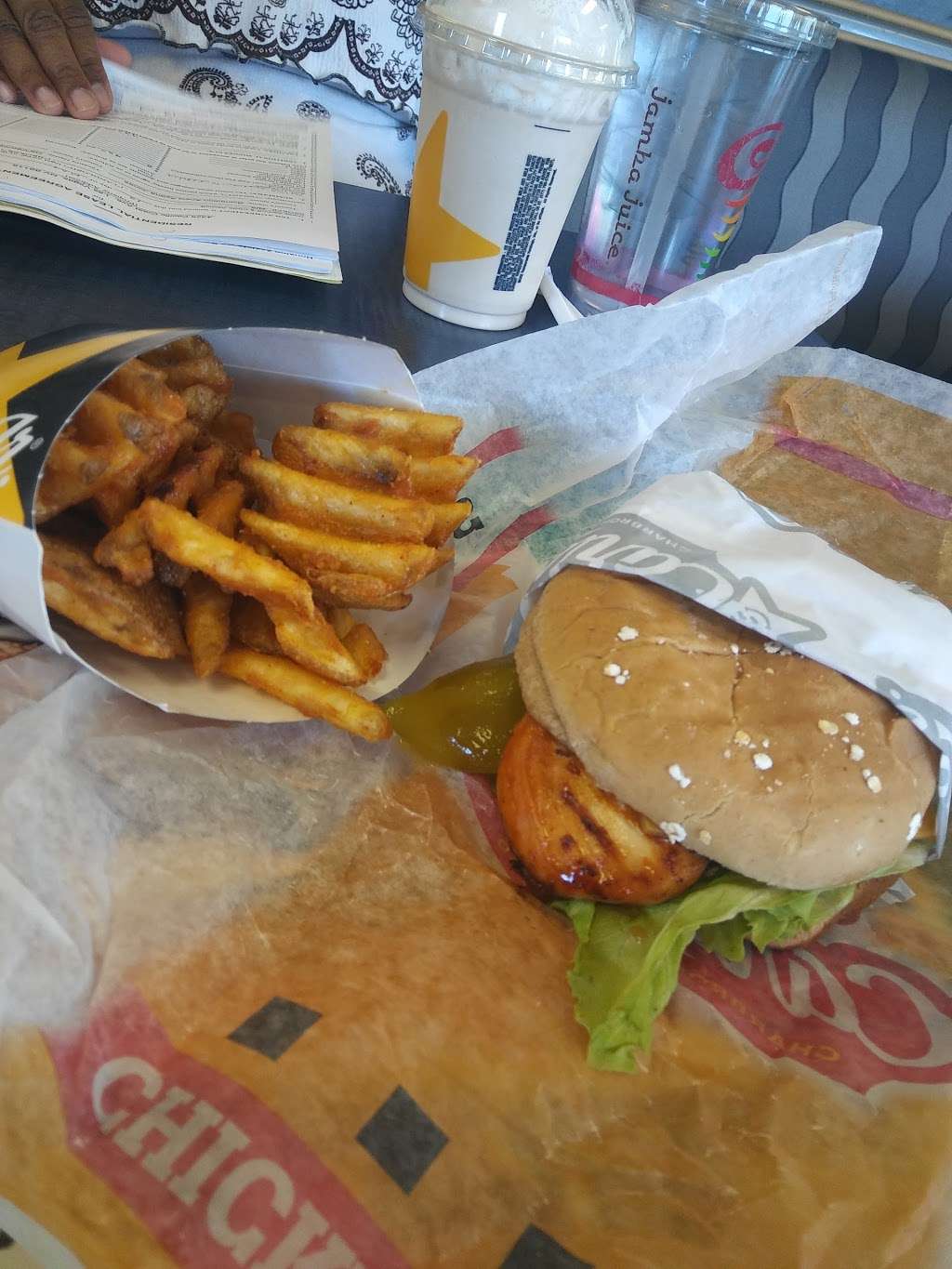 Carls Jr. | 3185 W Ann Rd, North Las Vegas, NV 89031 | Phone: (702) 631-8766