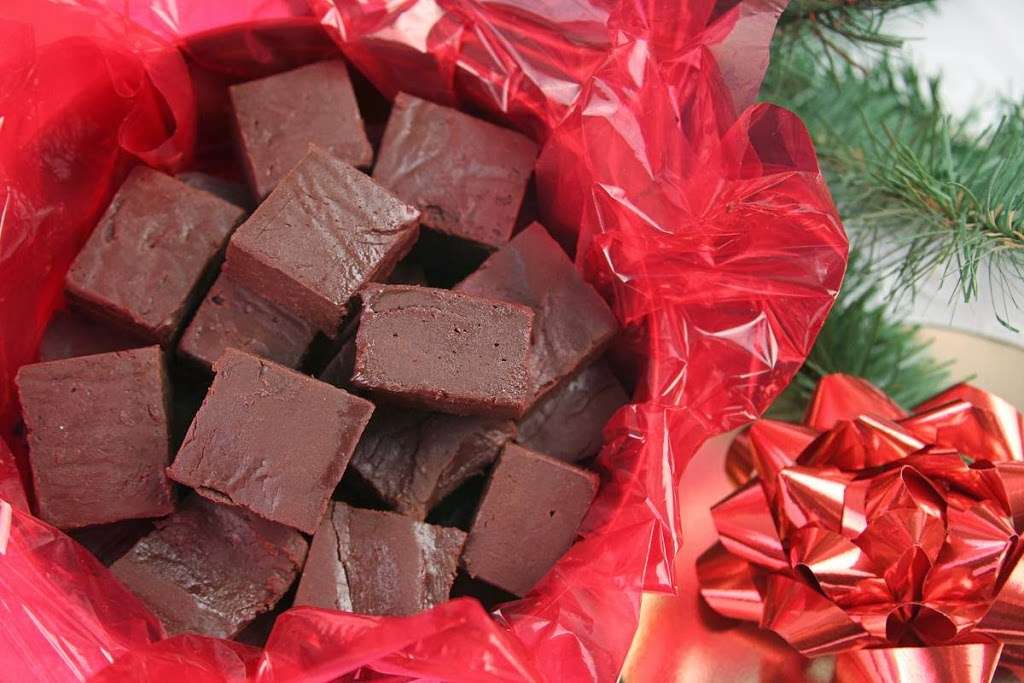 Kimballs Fudge Etc | 13 Hemlock St, Hudson, NH 03051 | Phone: (603) 557-1578